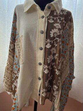 POL Patchwork Floral Button-Up Shirt Jacket in Cream, Brown & Light Blue SIZE L